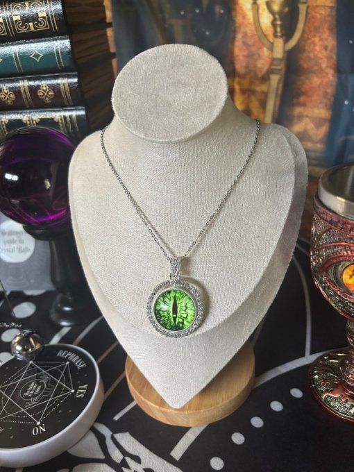 Collier dragon Fafnir
